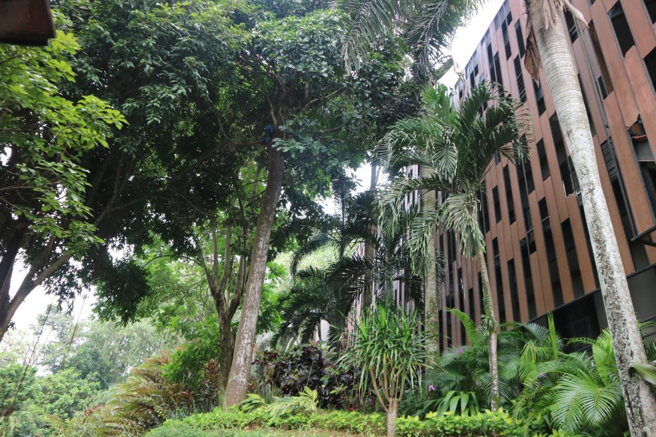 Amanuba Hotel & Resort Rancamaya Bogor Exterior photo