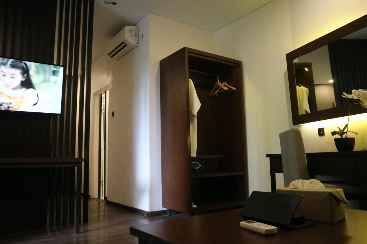 Amanuba Hotel & Resort Rancamaya Bogor Exterior photo