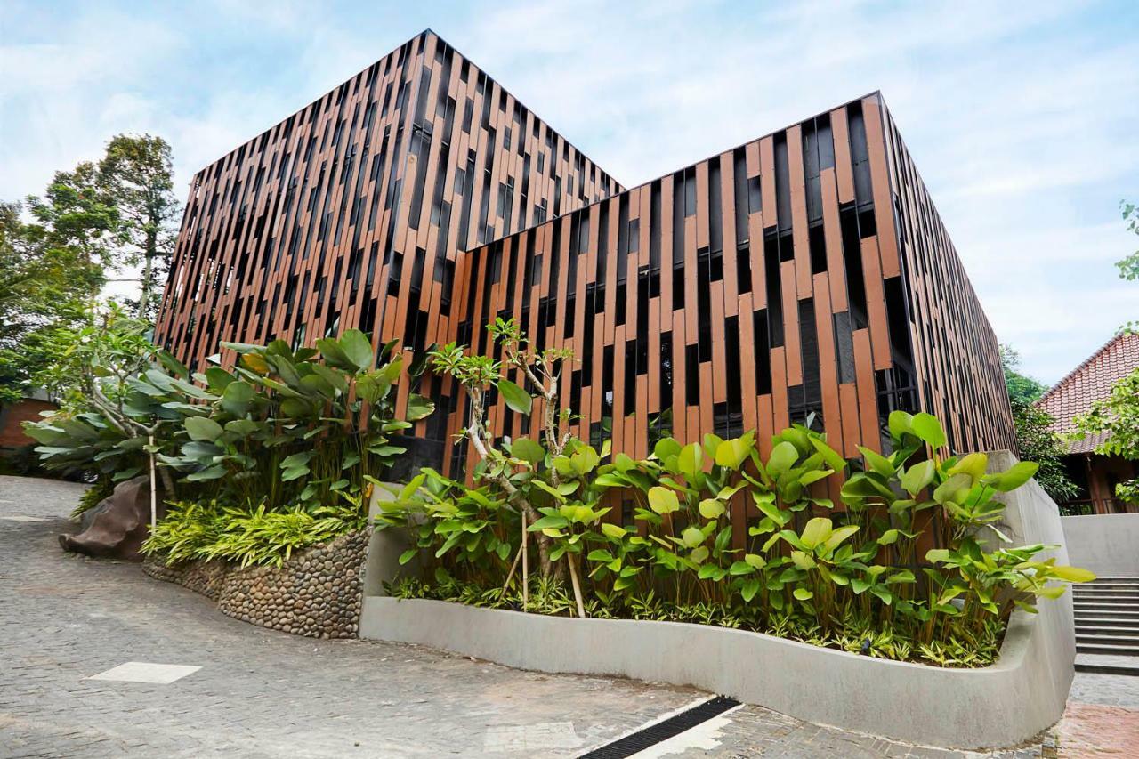 Amanuba Hotel & Resort Rancamaya Bogor Exterior photo
